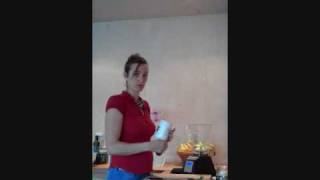 Saskias Raw Food Recipes Blue Green Super Food Smoothie [upl. by Nalra]