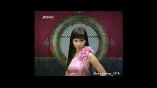 Song Jihyo  2004 Lotteria Kimchi Burger 롤데러아 버가짱 야심작 김치 CF 송지효 [upl. by Ormsby]