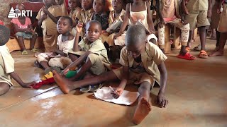 Cibitoke  Certains écoliers de l’école fondamentale de Karurama 2 sassoient par terre [upl. by Pierrepont291]