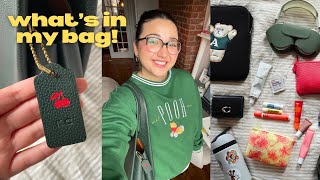 what’s in my bag 💌🎧 new york city corporate girlie edition  coach lana shoulder bag review [upl. by Anihc]