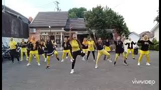 GASOLINA BHANGRA REMIX Kreasi dance HAPPINESSCLUBChoreo by RERE ZEVA [upl. by Rabma]