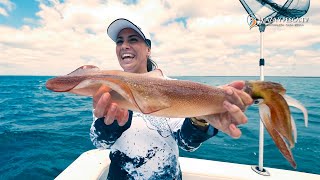 【𝐀 𝐞𝐠𝐢𝐧𝐠 𝐞𝐥𝐥𝐚𝐬 𝐩𝐞𝐬𝐜𝐚𝐧】 Pesca de cefalópodos y chocos en Huelva Documental [upl. by Wanids]