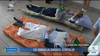 Astai Romania 23092017  Bolnavi UMILITI de birocratie Au venit cu targa la ghiseul statului [upl. by Ruthven]