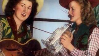 Schneider Sisters  Washboard Rock n Roll 1956 Magnasound MEP15wmv [upl. by Frost793]