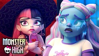 Is Draculaura Jealous of Abbey  Monster High [upl. by Vish]