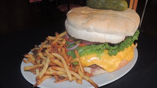 75lb Kookamonga Burger Challenge Man v Food Memphis [upl. by Elli698]