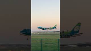 Aer Lingus A320 landing at Dublin Airport in heavy winds [upl. by Kitchen]