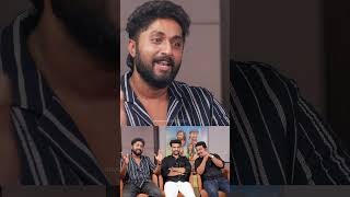 വിനീതേട്ടനെ വരെ തഗ് അടിച്ച് ധ്യാൻ  DHYAN  VINEETH amp VISHAK  GINGER MEDIA  shorts [upl. by Rudich]