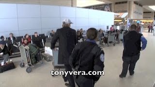 Owen Wilson calls the tsa on the Paparazzi [upl. by Gearalt]