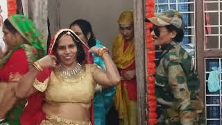 Foji ki pasand आ गये एक ओर गजब डांस के साथ।। फौजी फौजन डांस वीडियो 💃🕺।।danceutubevideo trend [upl. by Earlie]