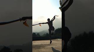 DOUBLE BROADSWORD AT SUNRISE  SHAOLIN KUNGFU SHAOLINTEMPLE SWORD [upl. by Ahiel]