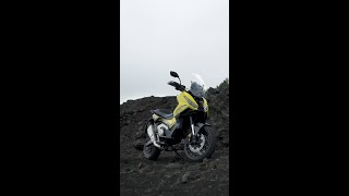 XADV 750 Social Verticalmp4 [upl. by Yelbmik]