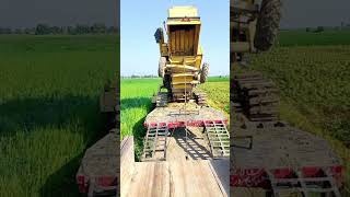 New Holland 8070 combine harvester machine with chain  without front tayer  چین کے فایدے اور نقصان [upl. by Roxie]