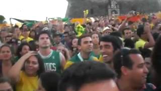 Bollinger FußballFans in Brasilien auf der WM Jubel in Salvador da Bahia [upl. by Chick]