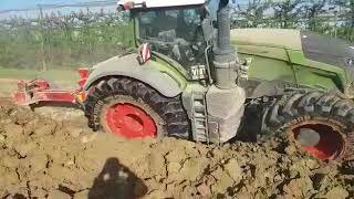 Fendt 1050 diepploegen aratro [upl. by Enelcaj]