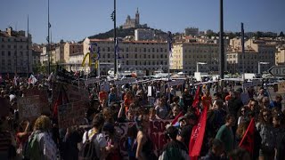 Le manifestazioni per il Primo maggio in Europa [upl. by Lila]