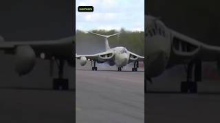 Handley Page Victor takeoff 🛩️🔥🔥😱 shorts bomber aviation aviationlovers [upl. by Rakso]