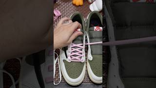 HOW TO LACE JORDAN 1 LOW TRAVIS SCOTT SNEAKERS [upl. by Iruj510]