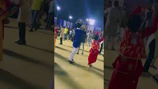 Hichki aave 😍❤️ gujjugarba gujratigarbadance garbalover navratrigarbasong love garbanight [upl. by Morry]