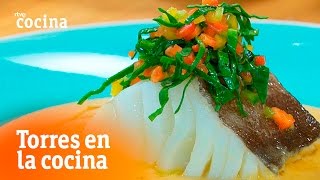 Garbanzos con bacalao  Torres en la Cocina  RTVE Cocina [upl. by Brace763]