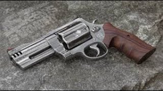 Smith and Wesson 500 Magnum 4 Inch [upl. by Aleunam713]