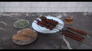 recette de brochettes de viande [upl. by Semyaj366]