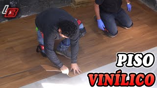 🤩 Cómo Instalar PISO VINÍLICO  LVT 🟫 Como un PRO 👌  Los Bestauradores [upl. by Coe]