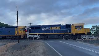 Sunraysia Highway Melbourne Rd Railway Crossing St Arnaud [upl. by Normak]