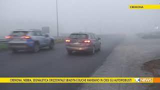 Cremona nebbia segnaletica orizzontale sbiadita e buche mandano in crisi gli automobilisti [upl. by Delia]