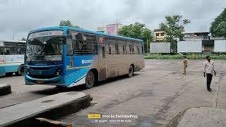 GSRTC quotDamangangaquotDeluxe Bus Departing From Vansda [upl. by Nnayecats]