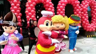 Jollibee vs UPeepz  Dance Showdown Jollibee1000Stores [upl. by Estis565]