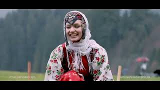 Dance of Kurdish women with Kurmanj clothes in Razavi Khorasan province of Iran [upl. by Bunns]