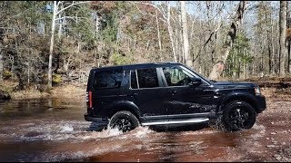 2016 Land Rover LR4 HSE Luxury  Exterior and Interior Walkaround Review  2016 Montreal Auto Show [upl. by Ahsyek493]