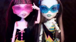 Welcome To My Channel Monster High Freaks D [upl. by Anaik922]