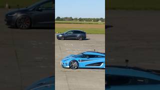 Koenigsegg vs Model X Plaid dragrace youtubeshorts teslamodelx koenigsegg credit Carwow shorts [upl. by Nette]