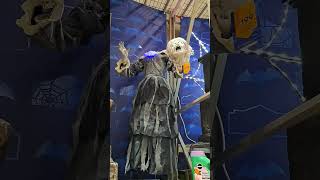 Beatrice The Headless Maiden Animatronic at Lowes [upl. by Thelma]