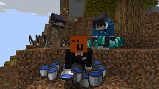 Minecraft Random Item Challenge VS 2 Hunters [upl. by Annaear516]