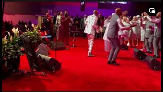 Ricky Dillard and New G at COGIC HOLY CONVOCATION 11082024 Midnight Musical “Hold On” [upl. by Reilamag]