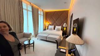 Paris 🇫🇷 Hôtel Fouquets Paris  Junior Suite Prestige ChampsElysées  salle 207  visite [upl. by Yee]