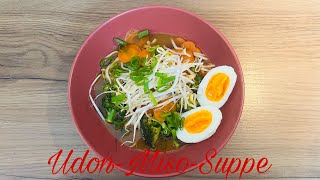 Schnelle Udon Miso Suppe [upl. by Lleneg]