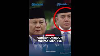 GAYA MAYOR TEDDY Usai Jabat Setkab Merah Putih Kompak Gunakan Peci Bareng Presiden Prabowo [upl. by Ennayelhsa517]