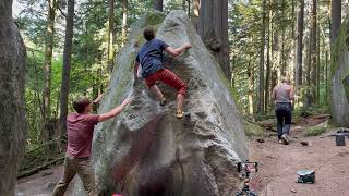 Shark Fin Soup V3  Tall Beta Squamish Bouldering Pfiff [upl. by Aniara]