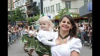 Rollmopswagen Desfile Oktoberfest Blumenau 2023 [upl. by Teerell]