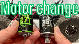 Changing the Motor in a Axial Scx10 ii [upl. by Shamrao626]