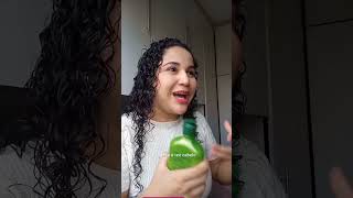 Como aplicar o shampoo cacheadas cachos shorts shortsvideos shortvideo [upl. by Emmye]