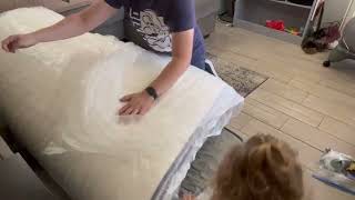 Vesgantti Queen mattress review  Unboxing this mattress set up review 12 inch mattress [upl. by Liag97]