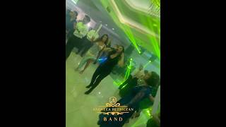 Când Andreea Petricean BAND e cu voi distracția e in toi 💃🏻🕺🏼 nunta show party [upl. by Carie613]