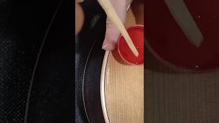 Repara daño en la Pintura de tu Guitarra luthier guitarra viral [upl. by Atiekahs]