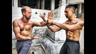 Kung Fu VS Silat  3 Dangerous Street Fight Moves [upl. by Georgie357]