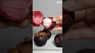 How to open and eat a mangosteen easily [upl. by Cyndi]